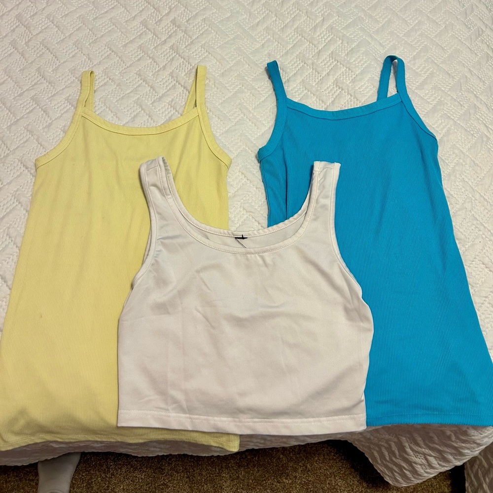 TANK TOP BUNDLE !!